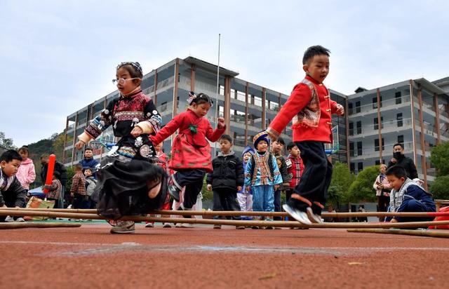 亲子运动 游戏 孩子 家长 