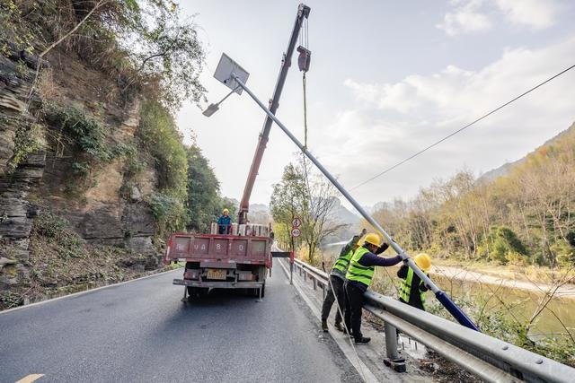 G209国道 路灯 旅游公路