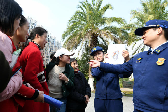 冬季消防安全宣传 老旧小区 高层建筑 防火 自防自救技能 实操培训