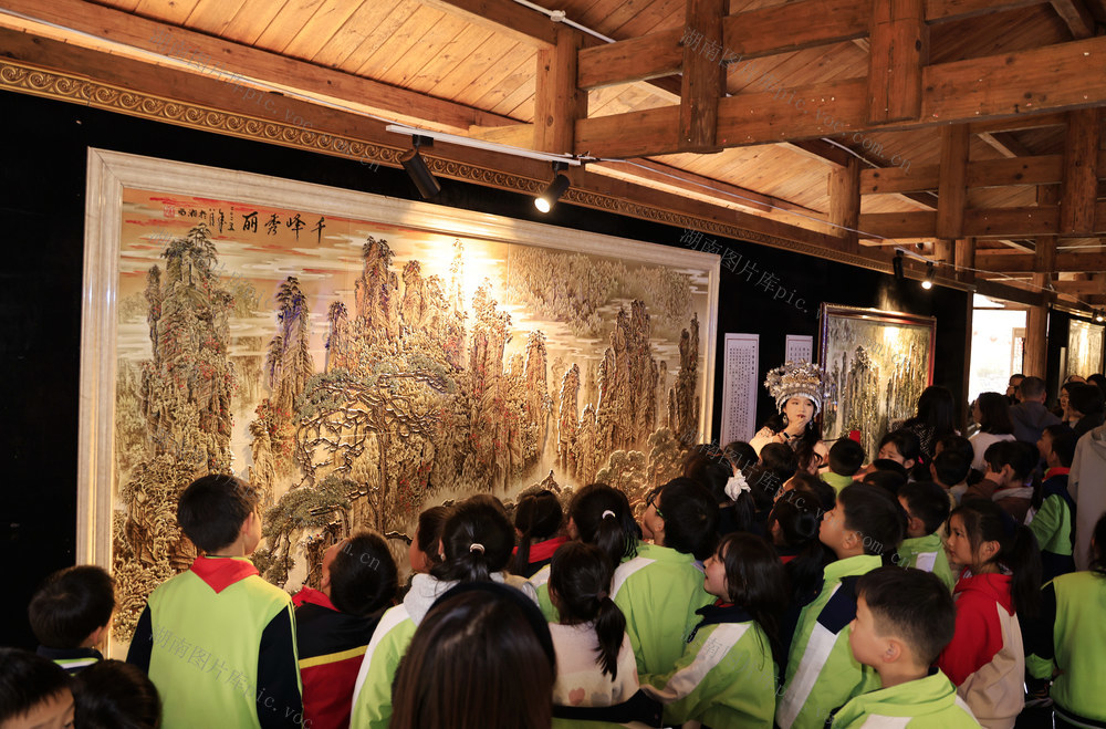 张家界 瓷雕 艺术展