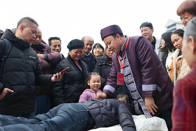 义诊、中医药、中医、侗医药、脉诊