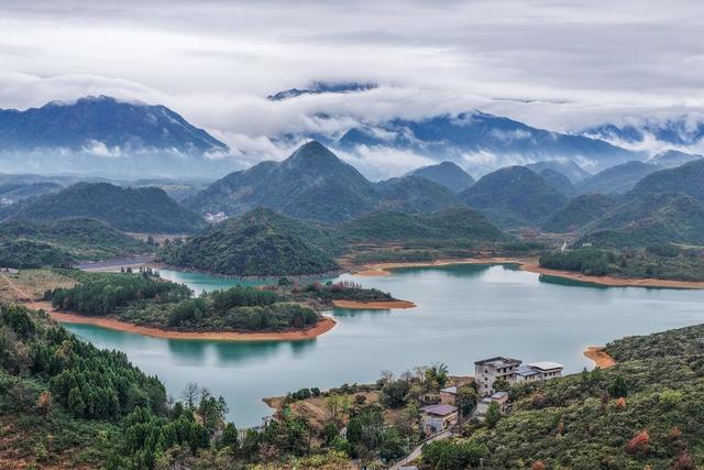 湖南道县：云雾缭绕如画卷