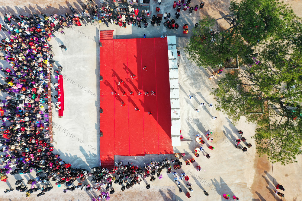 湖南 新田 搭百姓舞台 秀乡村文化