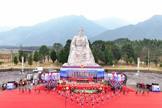  瑶胞欢庆传统节日盘王节