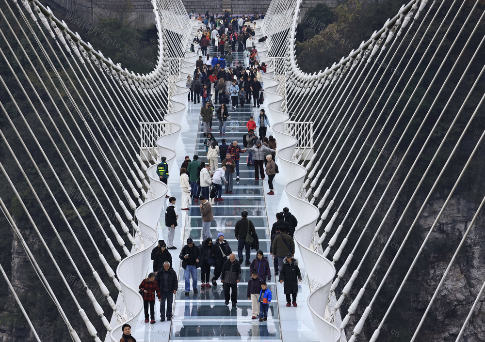 张家界 玻璃桥 冬季 旅游