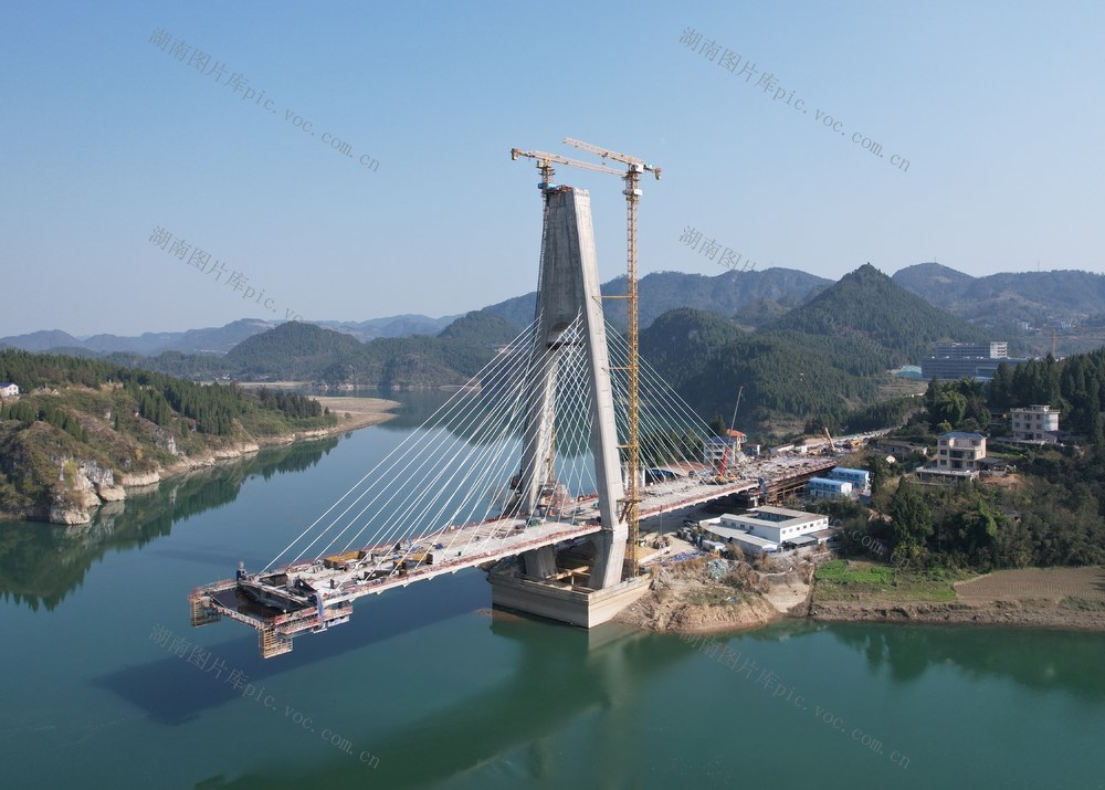 坚守岗位迎新年