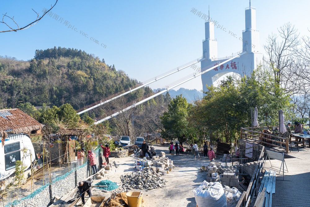 完善基础设施   迎接春节旅游