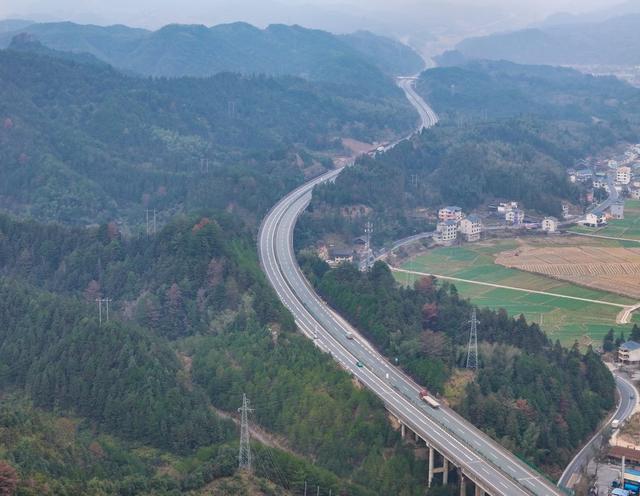 公路、交通、高速公路、经济、民生