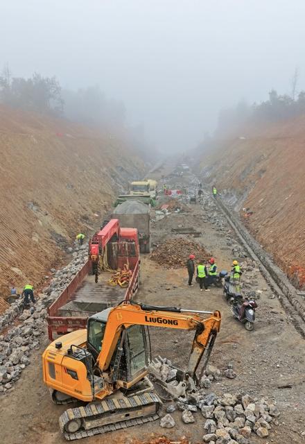 华常高速  连接线  工程  施工