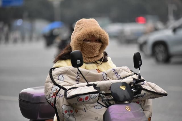 寒潮 低温 气象 雨雪冰冻 