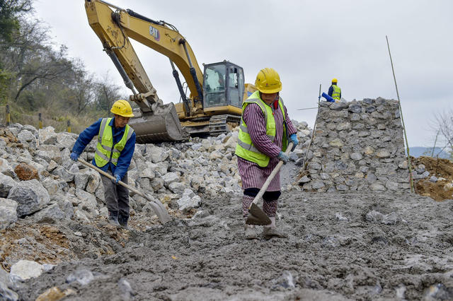 江永县  G538改建工程  寒冬 施工现场