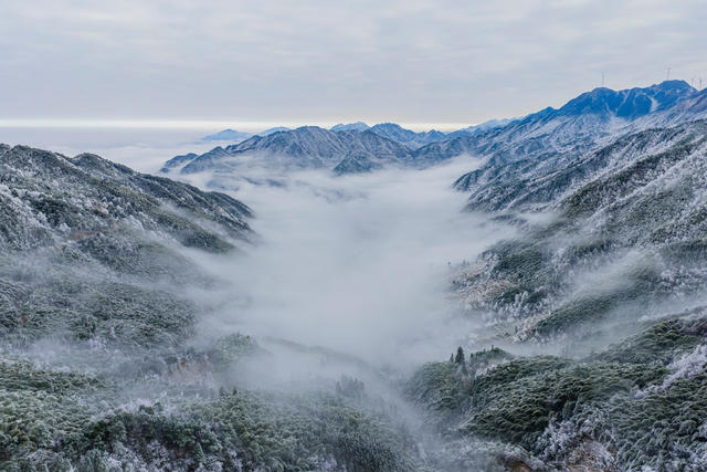 云海 雪 冰雪 群山 云雾