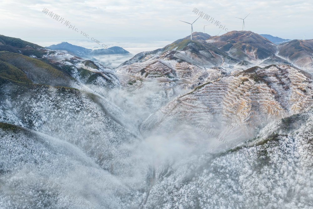 湖南道县：雾凇云海齐现 美如仙境