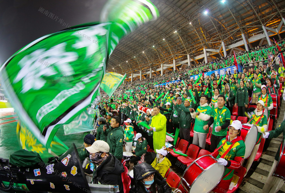 湘超  湖南  郴州市  体育馆  郴州队  大湾区 
  无人机  灯光秀   观众  