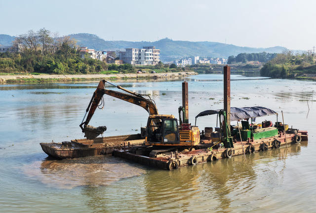 嘉禾：假日施工忙