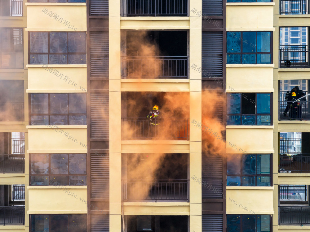 综合演练 灭火救援  高层建筑