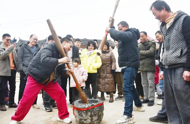   打糍粑  迎春节