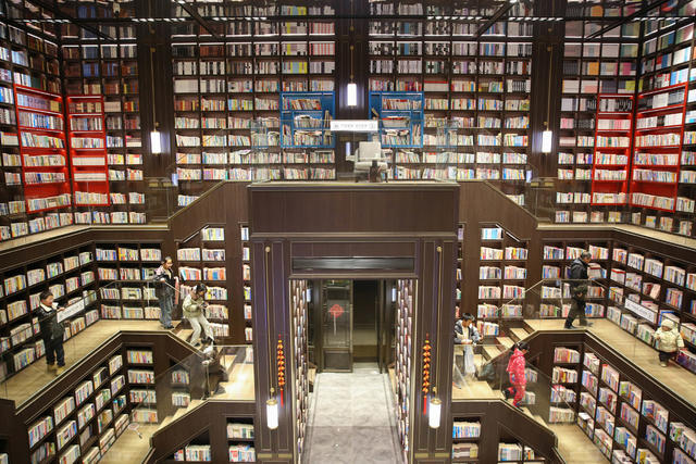 全民阅读 公共阅读 阅读空间 社会力量 寒假 图书馆 阅读