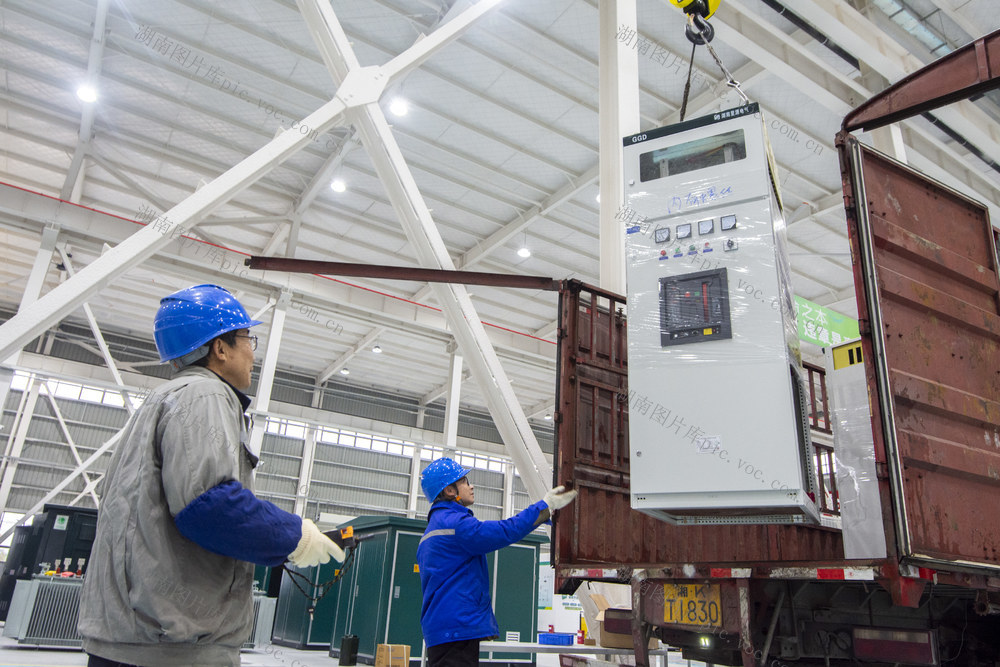 配电箱 新年 开门红 生产 赶订单