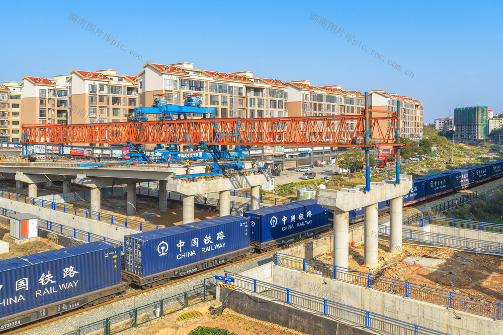 项目建设  平改立  桥梁架设  施工 