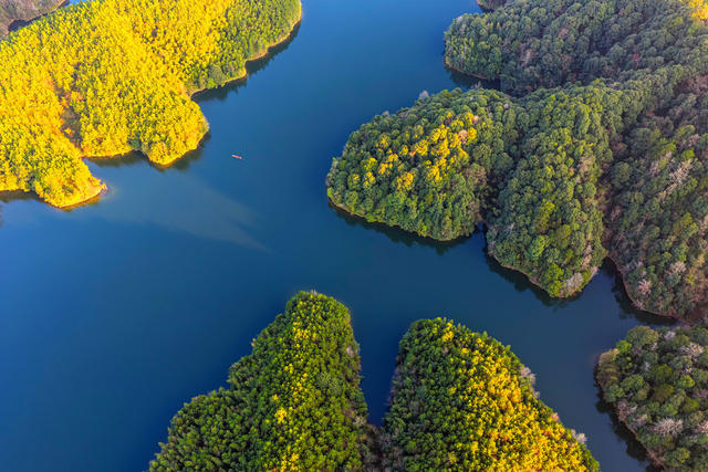 游客 船 水库 山水 山清水秀