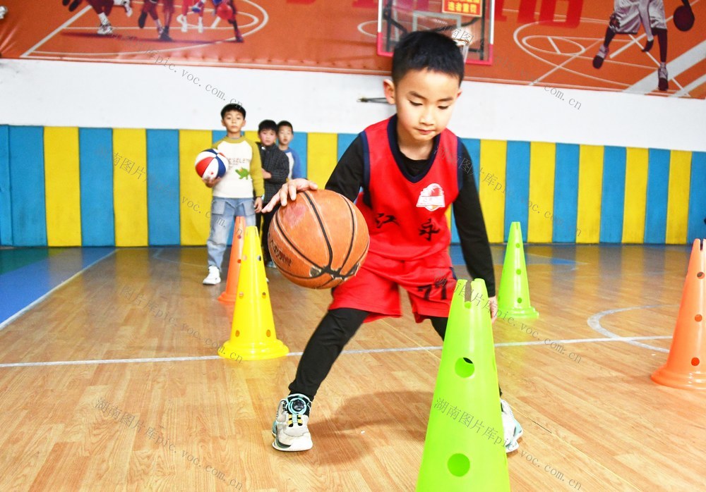 多彩寒假  快乐篮球