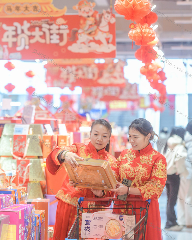 湖南道县：年货市场供销两旺