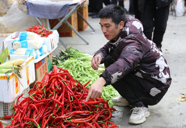 赶集备年货，新年