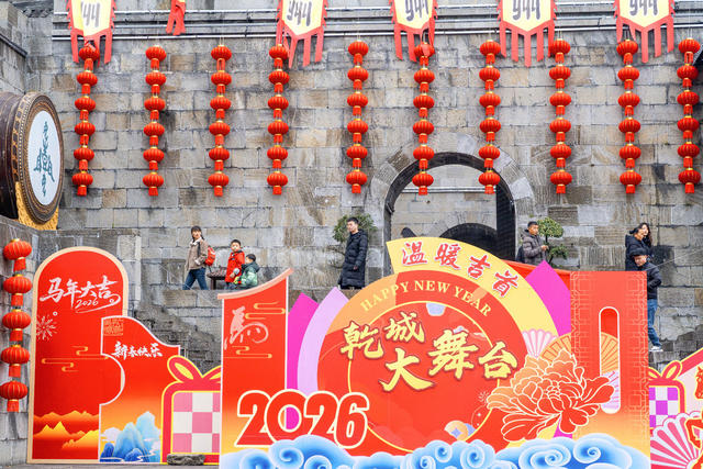 旅游过大年   过年新时尚