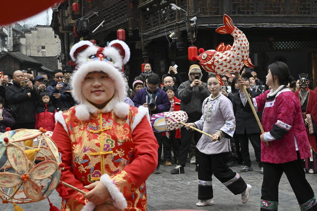 春节 假日 旅游 