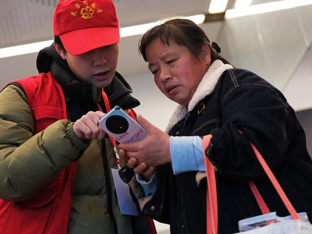 春运志愿者，长沙火车站