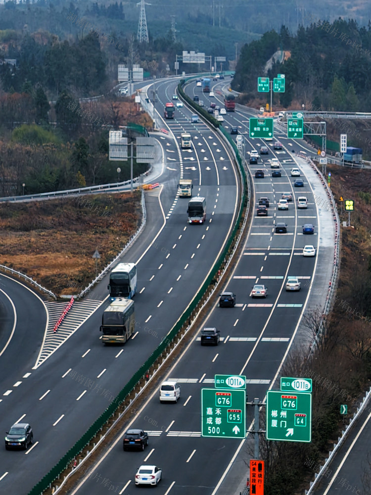 嘉禾：春运首日  安全畅通