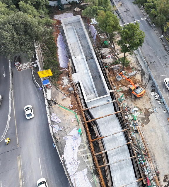 资阳区口地下口通道口施工