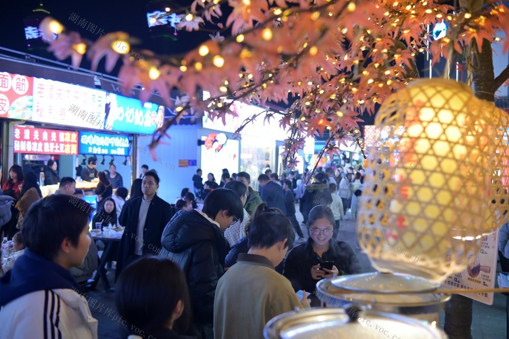 夜  经济  商业街  春节  新春