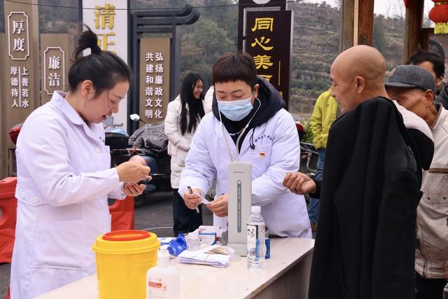 送诊 新春活动 医患 乡村振兴 驻村帮扶 医生 农村 