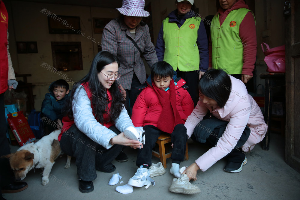 湖南桂东 暖 喜 春 冬日暖阳 志愿者