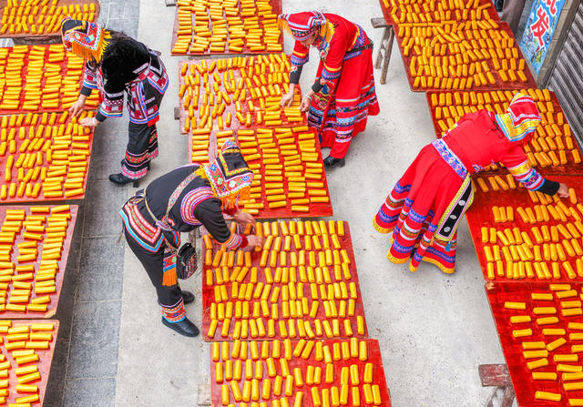 湖南江华：年糕飘香 年味浓