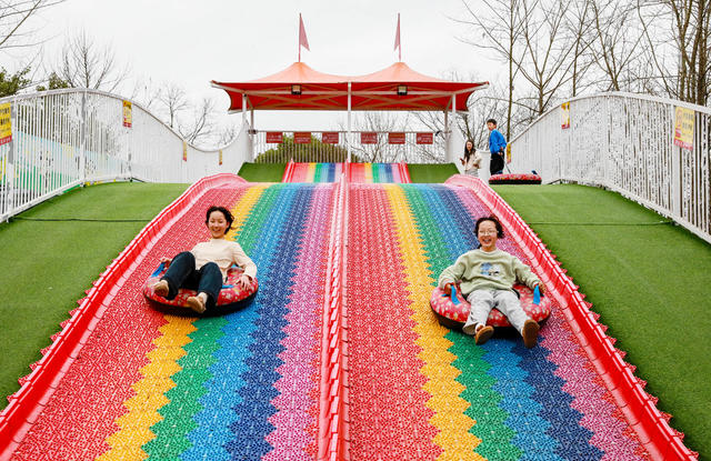 寒假  假期  游玩  快乐  孩子