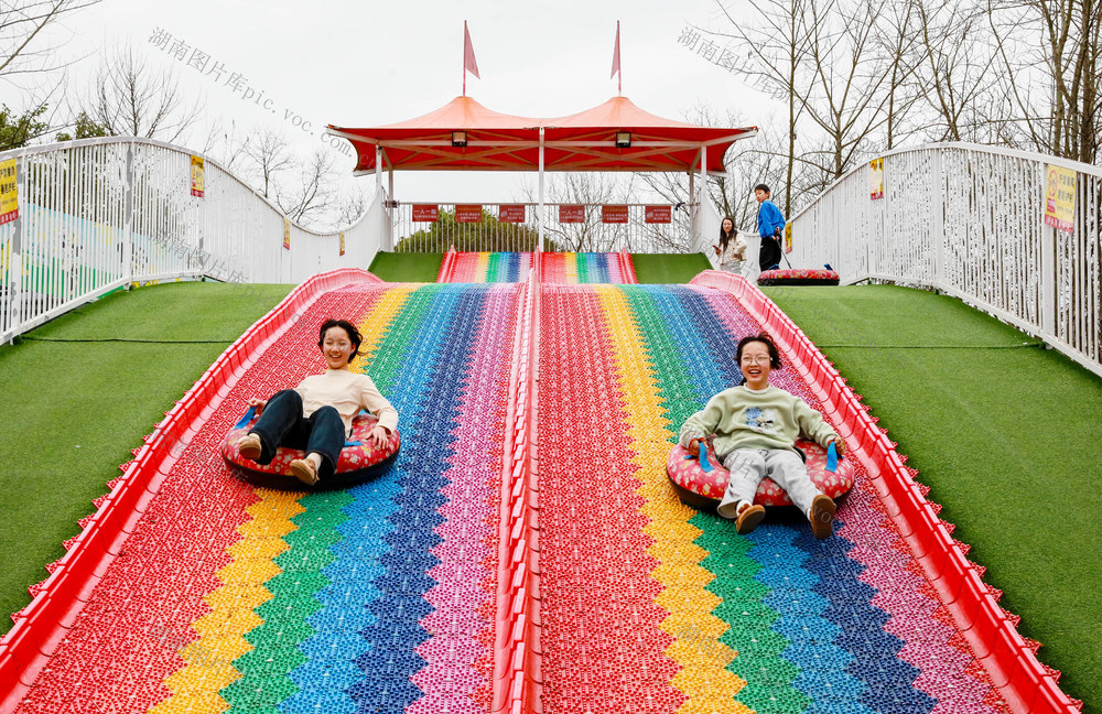 寒假  假期  游玩  快乐  孩子