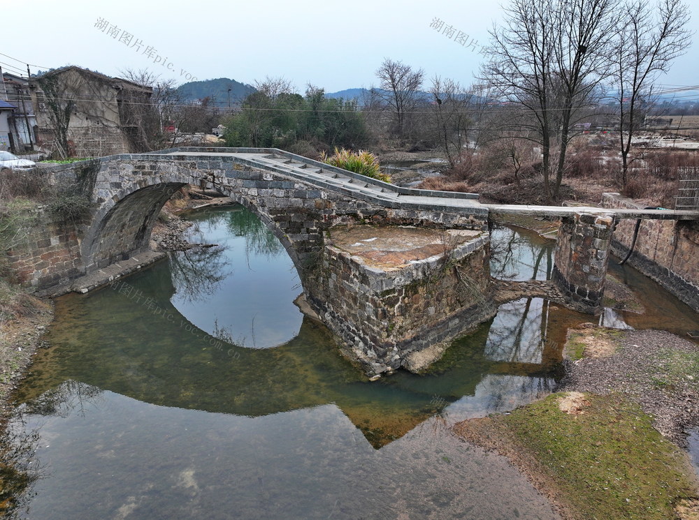 组合石桥 拱桥   古建筑 文物保护单位