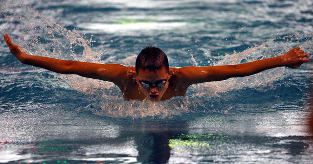  泳池   游泳帽 运动