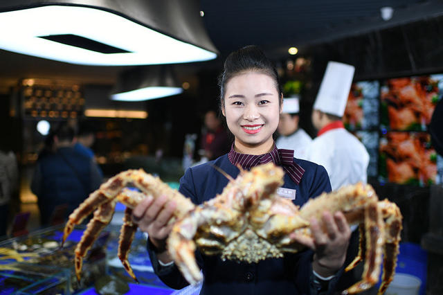 美女 餐厅