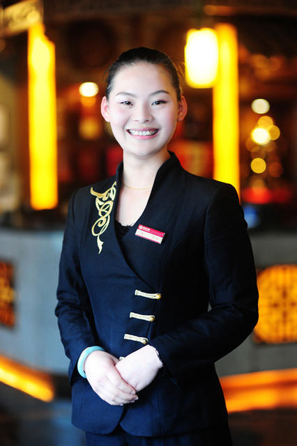 美女 餐厅