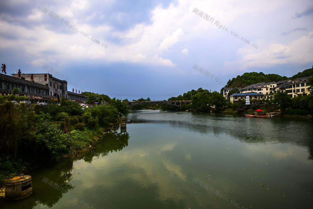 街景 街道 码头 小河 建筑