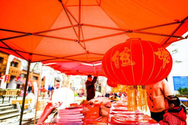 广场 杂货店 街景 街道 建筑