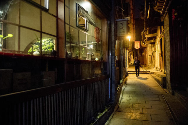 祭坛 饰品 街道 街景 夜景 庭院 书店