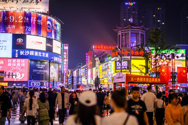 街景 夜景 美女 合影 帅哥 街道