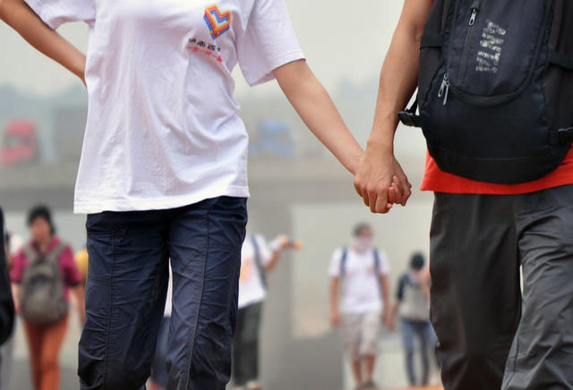  2013湖南百公里有14000人报名，11000多人走完全程。 