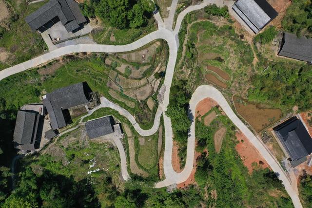 城步苗族自治县  儒林镇  新枧水村  水泥村道 公路