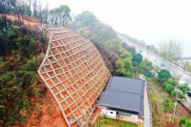 护坡  长沙  天心区  湘江中路